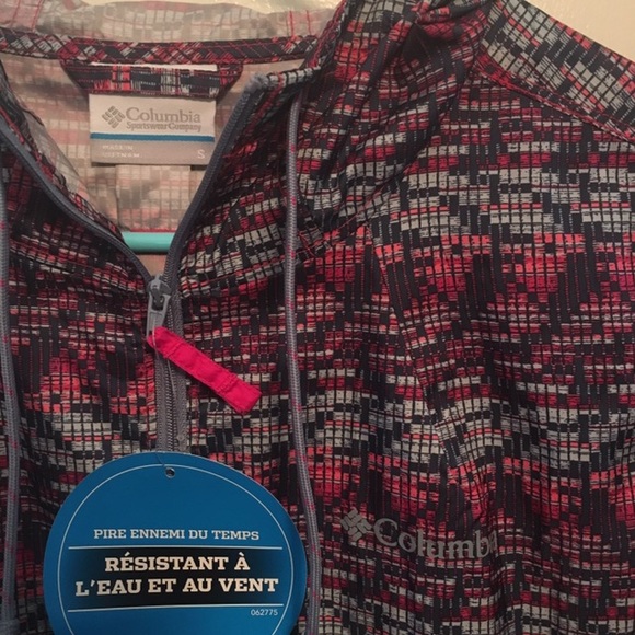 Columbia Jackets & Blazers - Columbia Matrix Print Windbreaker